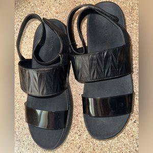 Vionic Women’s Sunrise Karleen Backstrap Platform Sandal, 10